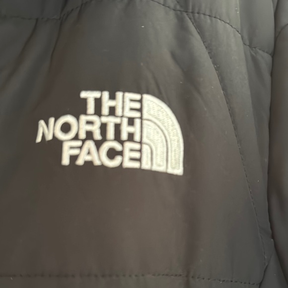 THE NORTH FACE Women’s Black Jacket - Picture 2 of 2